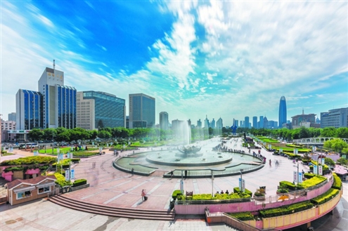 当年,泉城广场建设项目获得了全国建筑业最高奖鲁班奖